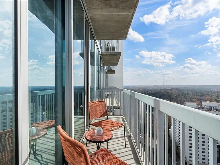 3324 Peachtree Rd NE #2208 — Photo 20