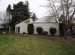 2230 SE 7th St, Gresham, OR 97080