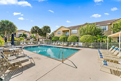 106 Lighthouse Cir #G Photo 1
