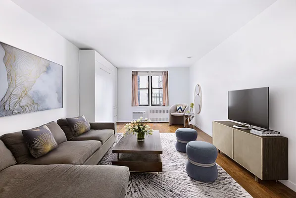 Sold by Compass | media 1