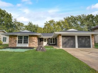 104 S Schmidt Rd, Bolingbrook, IL 60440