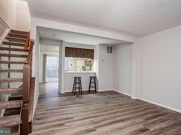 4th image of 1416 Tarragon Ct