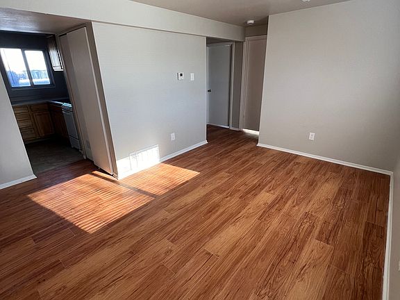 3rd image of 821 E Cleveland St APT 4