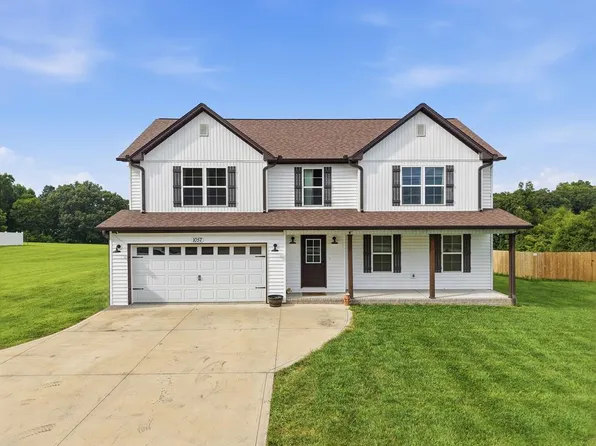 1057 W Cemetery Rd, Cookeville, TN 38506