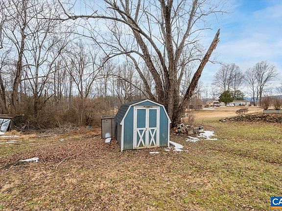 5th image of 662 Celt Rd