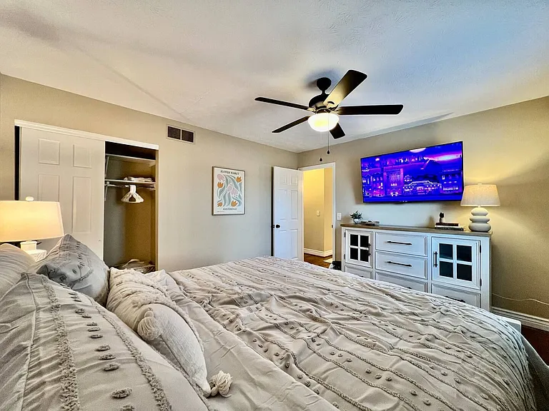 7184 Gregory Creek Ln — Photo 19