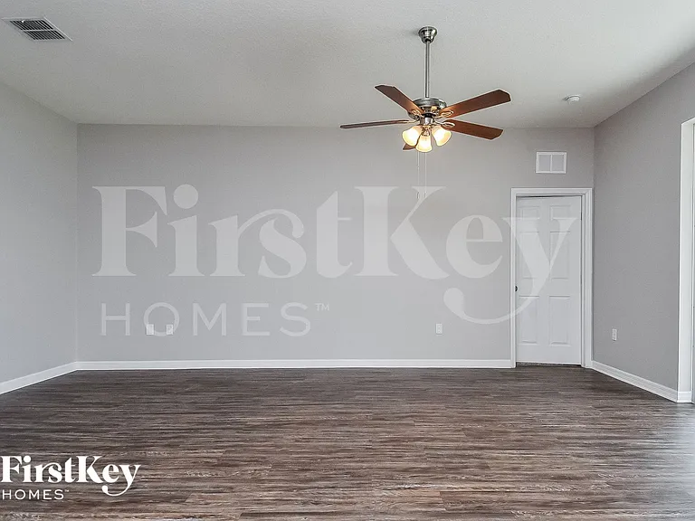 5276 Krenson Woods Way — Photo 3