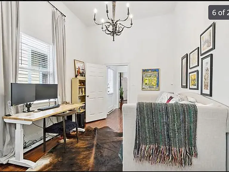 308 S Clark St — Photo 8