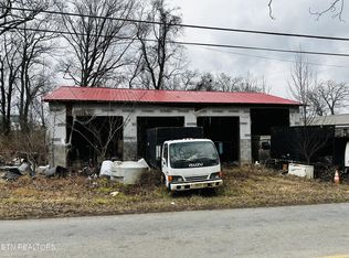 715 Howard Jones Rd, Maryville, TN 37801