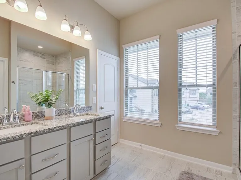 dual master bath sinks