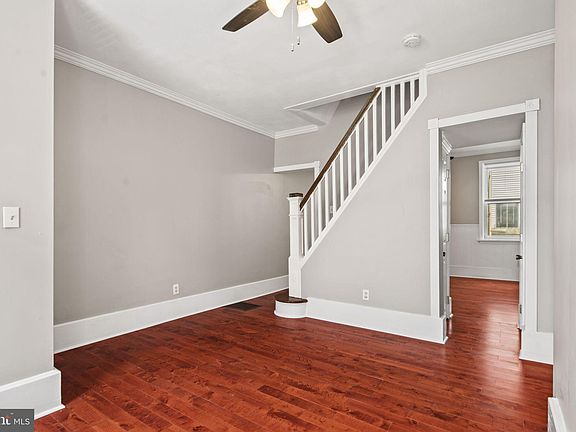 2nd image of 2539 E Dakota St