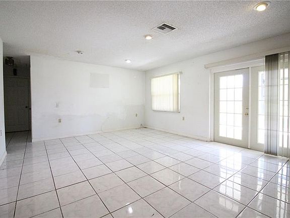 4th image of 3048 Wood Song Ct