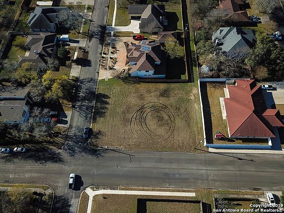 3rd image of 7437 Linkmeadow St