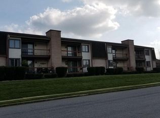 1240 S 5th St, Chambersburg, PA 17201