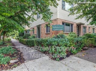 2031 NE Clackamas St APT 5, Portland, OR 97232