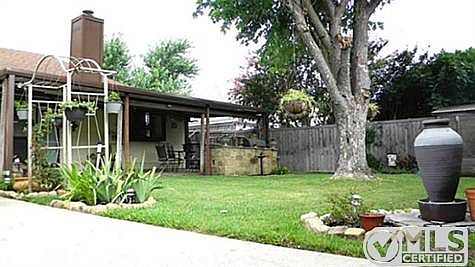 3rd image of 3806 Knights Bridge Dr