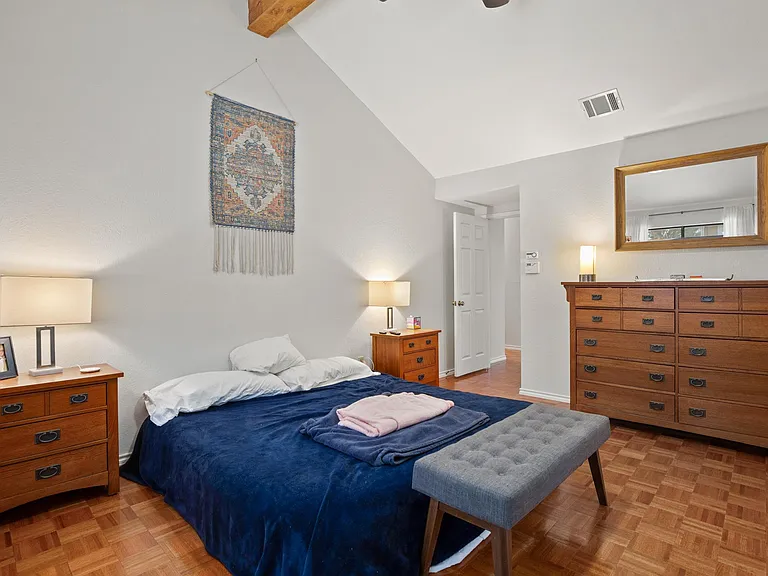 1709 Kimmerling Ln — Photo 9
