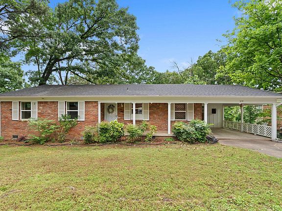 2nd image of 618 Hall Dr