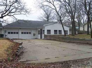 4145 Aspen Rd, Sedalia, MO 65301