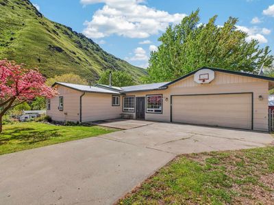 100 Park St, Riggins, ID, 83549