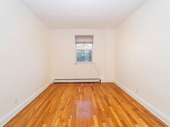 4th image of 20-17 23rd St #2A