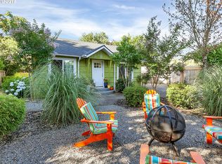 10335 SE Mitchell St, Portland, OR