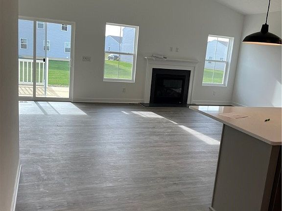 3rd image of 138 Harvest Way