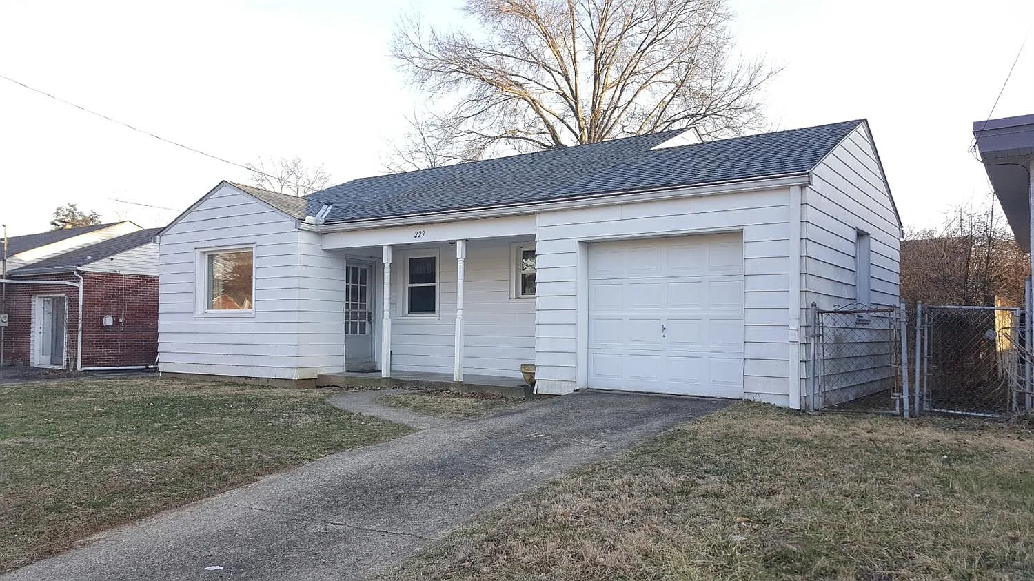 229 Cook Ave photo 1