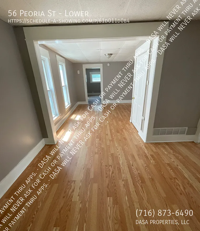 56 Peoria Lower - 2 Bed / 1 Bath — Photo 2