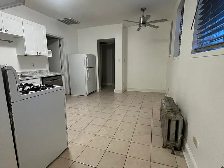 1500 W Thomas St — Photo 3