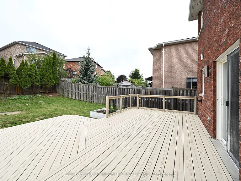 14 Brown Wood Dr — Photo 32