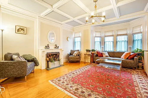 569 Franklin St #6 Photo 1