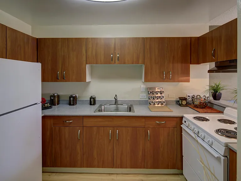 Waena Apartments — Photo 14