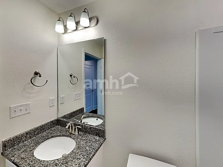 3036 Eagle Bluff Way — Photo 17