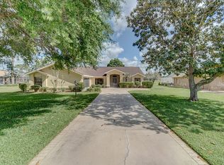 9515 Southern Belle Dr, Weeki Wachee, FL 34613