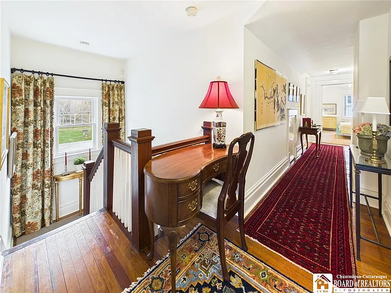 422 York St — Photo 16