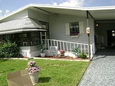 1st image of 582 Waveside Dr