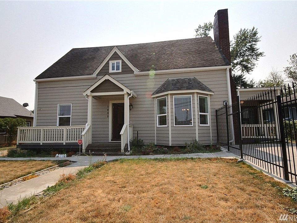 1st image of 1622 E Fairbanks St