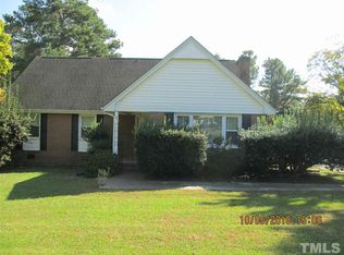 1609 Spring Ln, Sanford, NC 27330