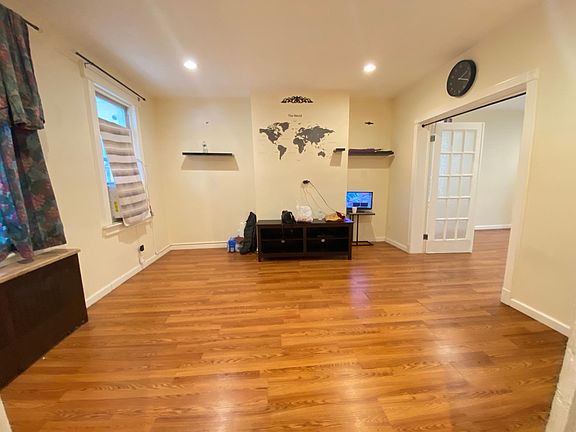 4th image of 8740 Woodhaven Blvd
