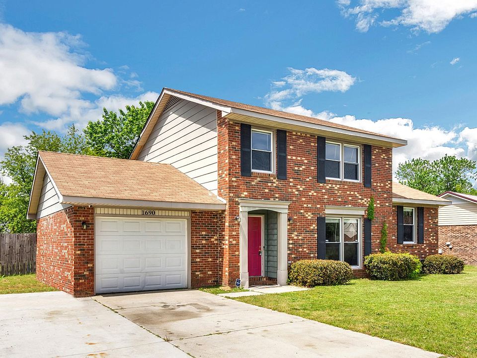 1690 Hazelhurst Dr, Fayetteville, NC 28314 Zillow