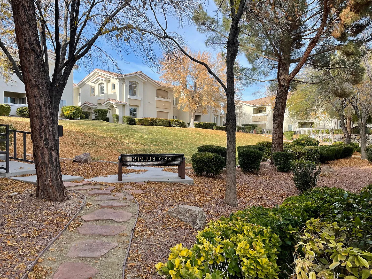 2 bed, 1263 sqft, $1,800 — Photo 2