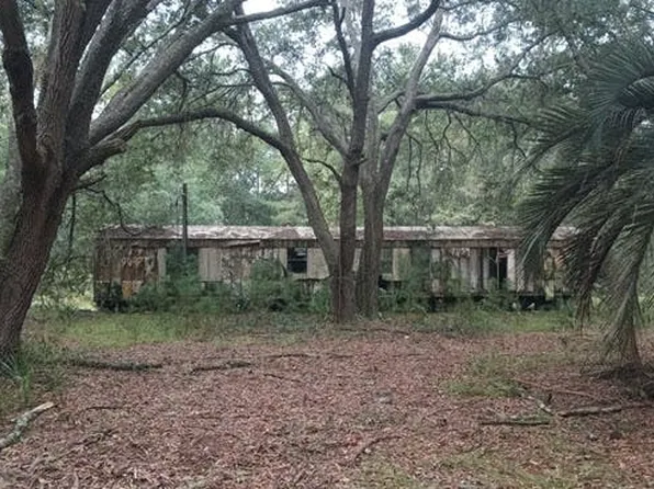 121 Martin Ave, Interlachen, FL 32148