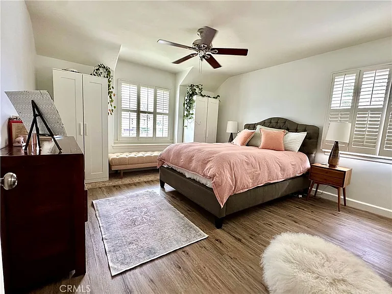 4743 Halbrent Ave — Photo 11