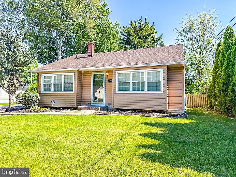 1st image of 602 Shue Dr