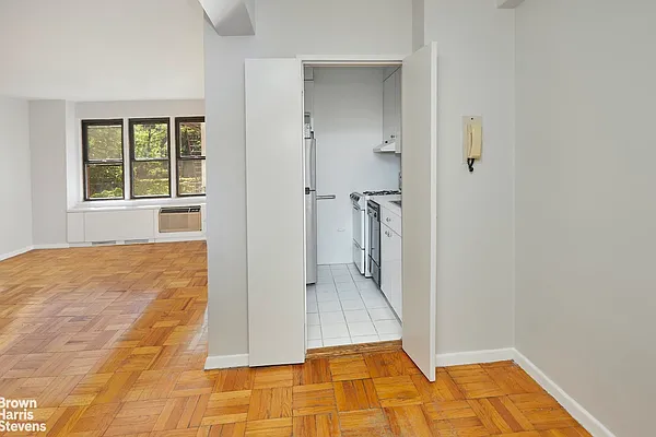 Rented by Brown Harris Stevens | media 13