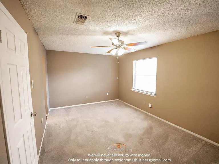 1811 San Rafael St — Photo 10