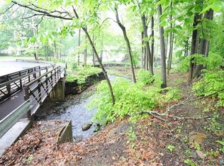 465 Pines Lake Dr, Wayne, NJ 07470