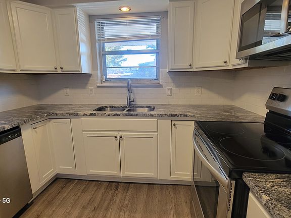 5th image of 908 N Hughes St