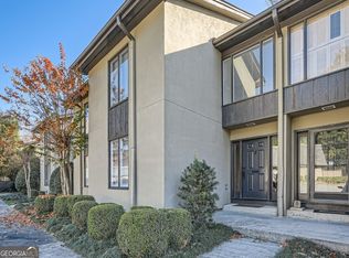 8 Ivy Rdg NE, Atlanta, GA 30342